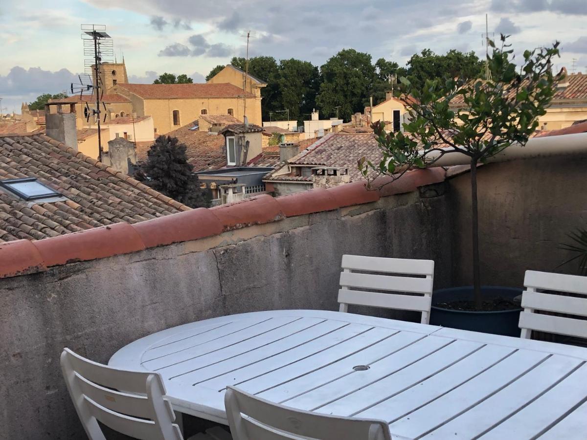 Terrasse Tropezienne Centre Nimes Bagian luar foto